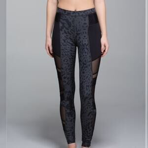Lululemon Animal Swirl Deep Coal Light Black Just Breathe Pant